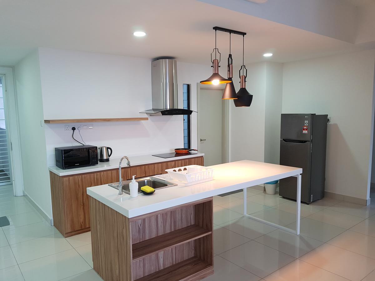 Holi Southkey Art Suite Johor Bahru Exterior foto