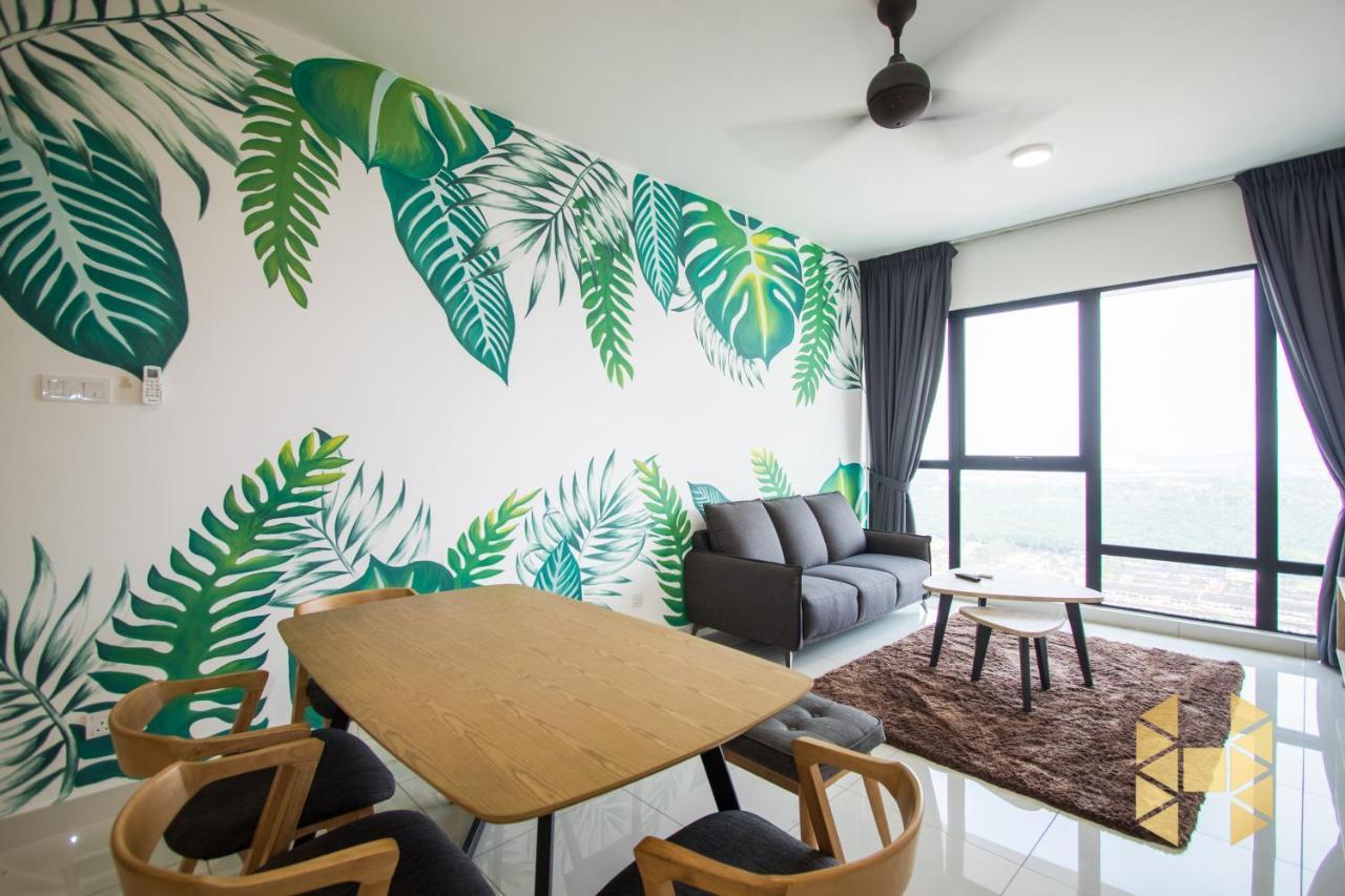 Holi Southkey Art Suite Johor Bahru Exterior foto